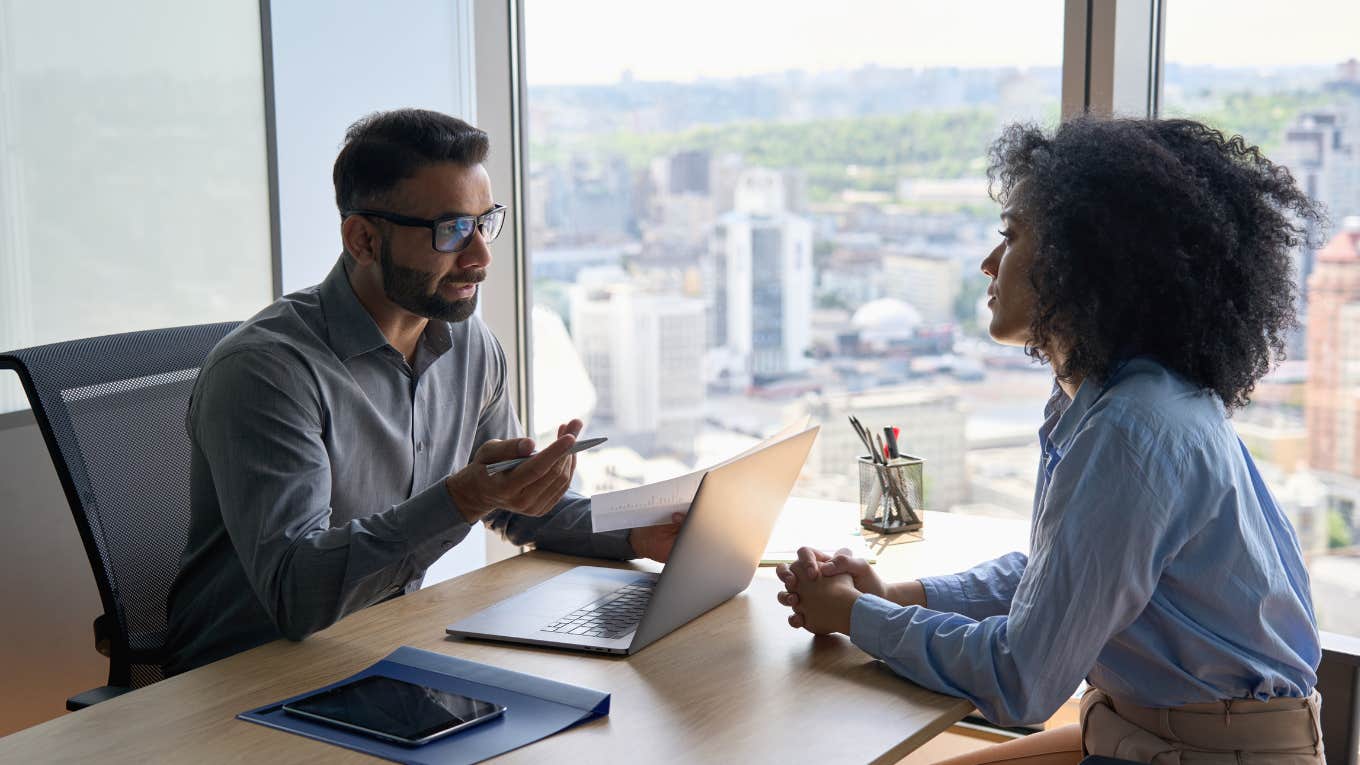 Boss talking to employee about bereavement leave