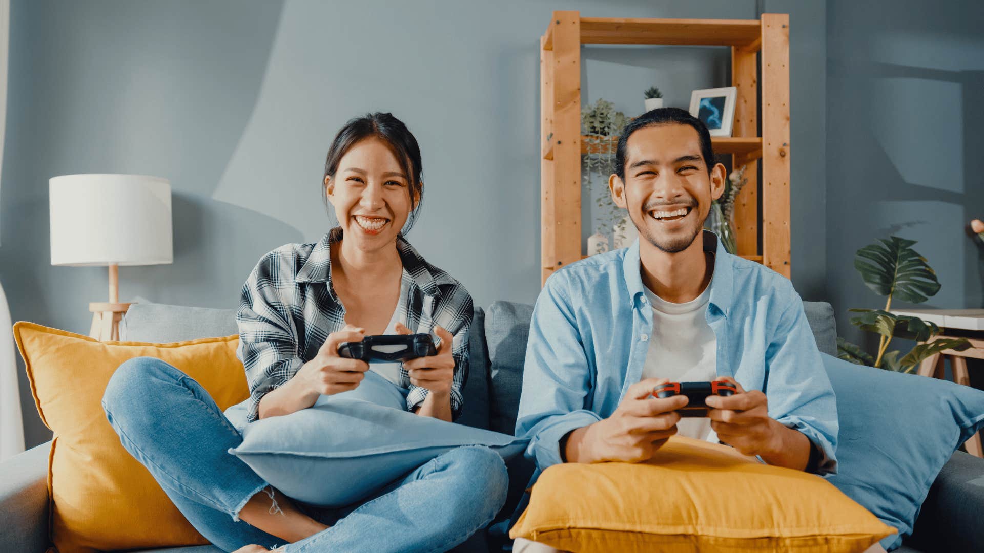 couple playing video games