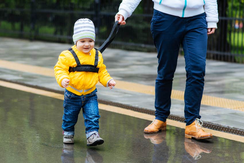 I Walk My Kids On A Leash — And So Should Every Other Sane Parent