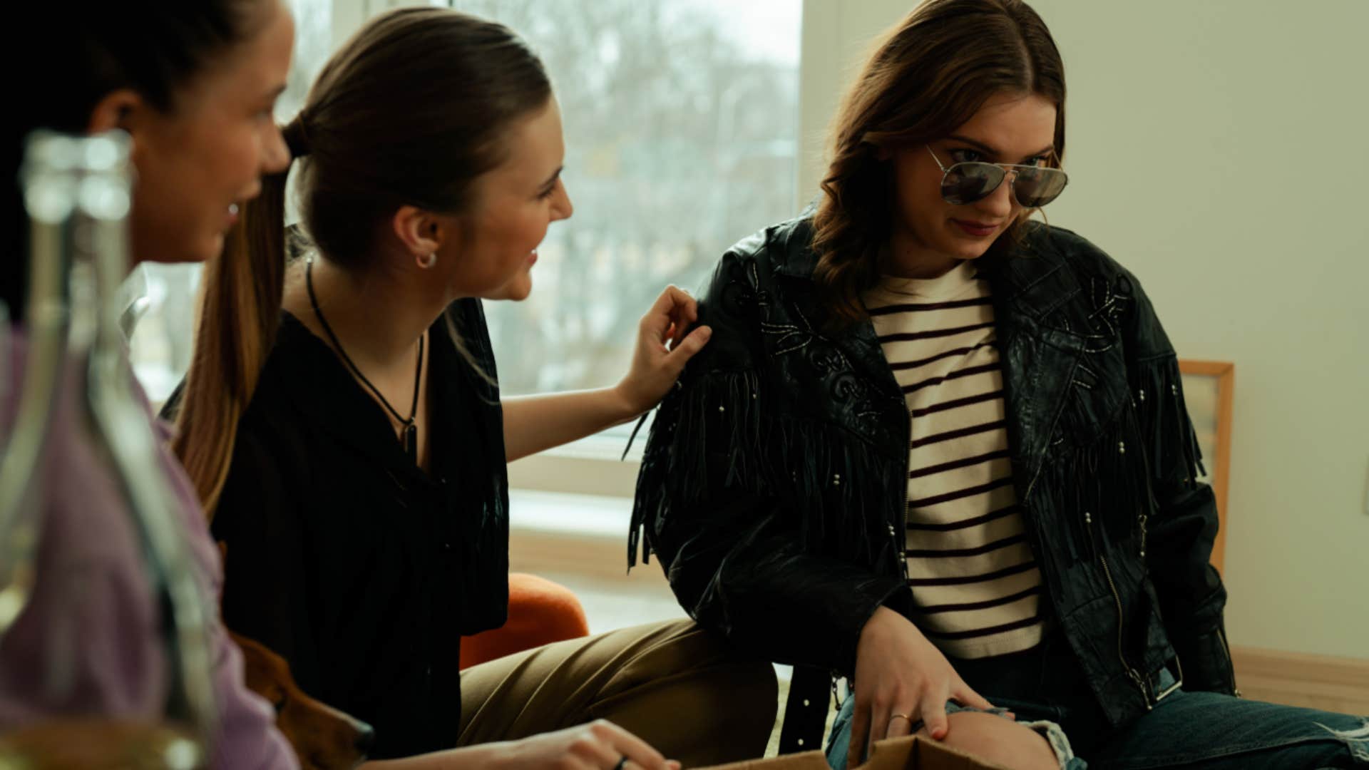 Women, sitting, around, gossiping