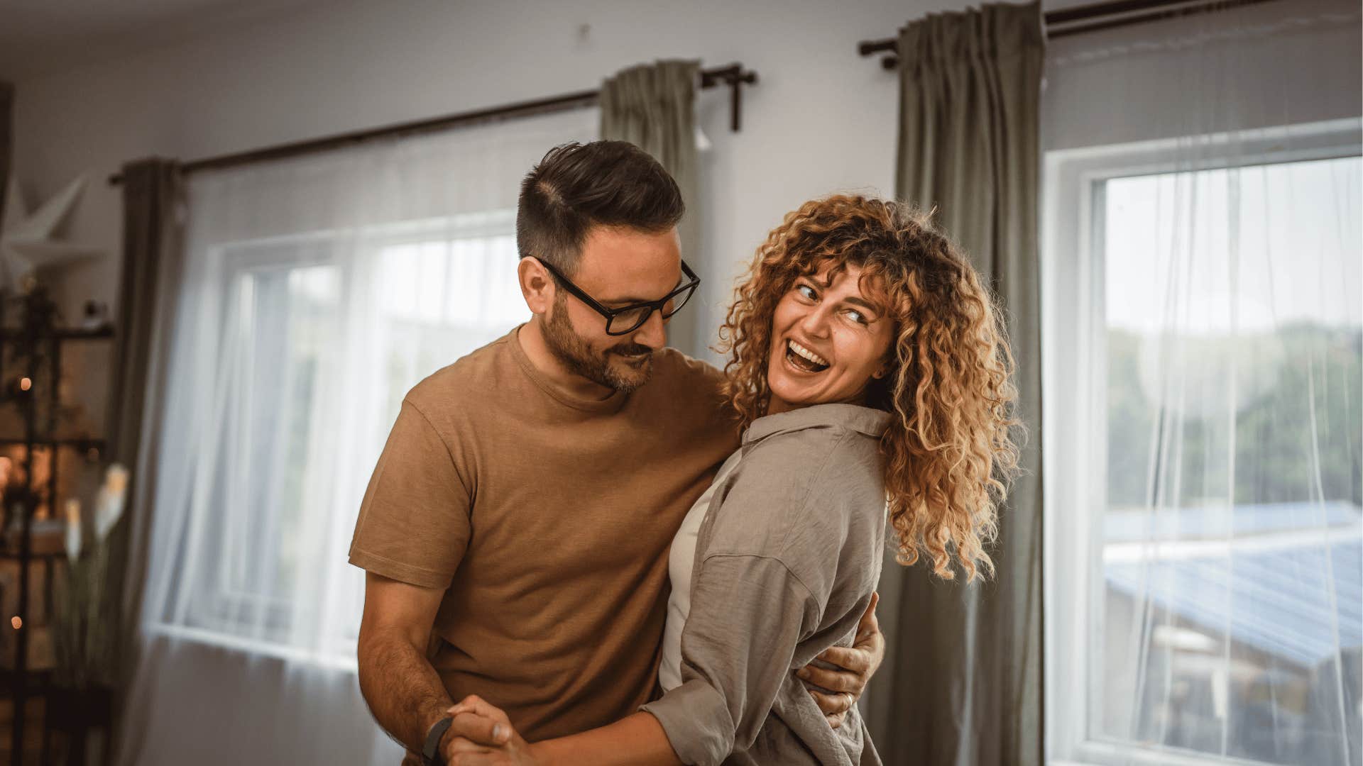 couple dancing