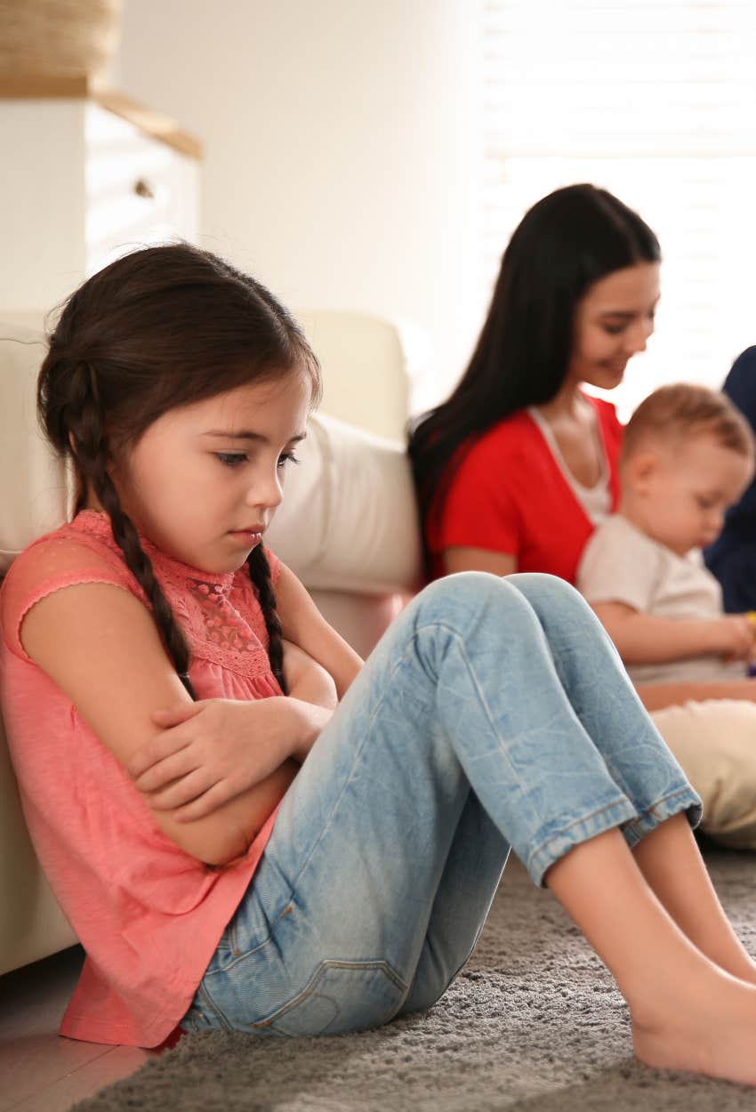 Girl sad she is not her parents' favorite child