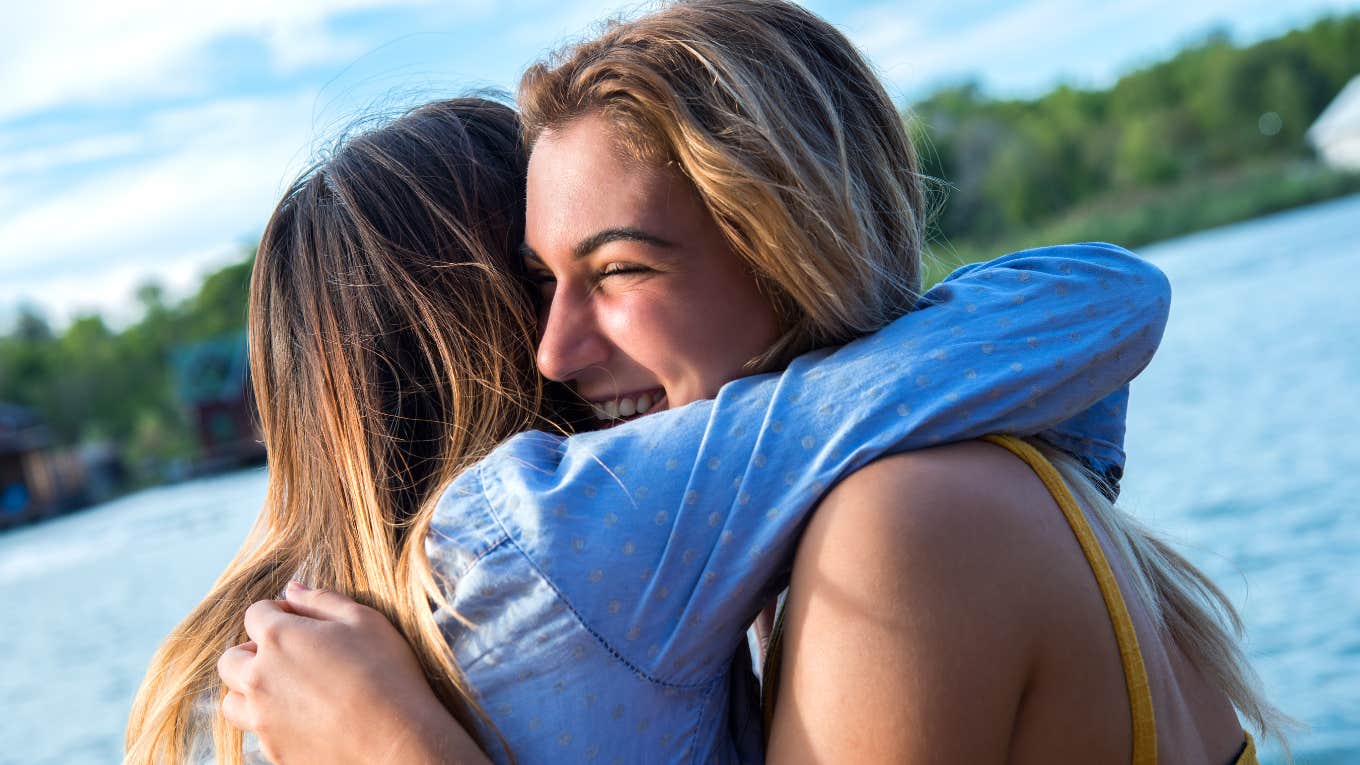 Woman knows how to instantly be more likable.