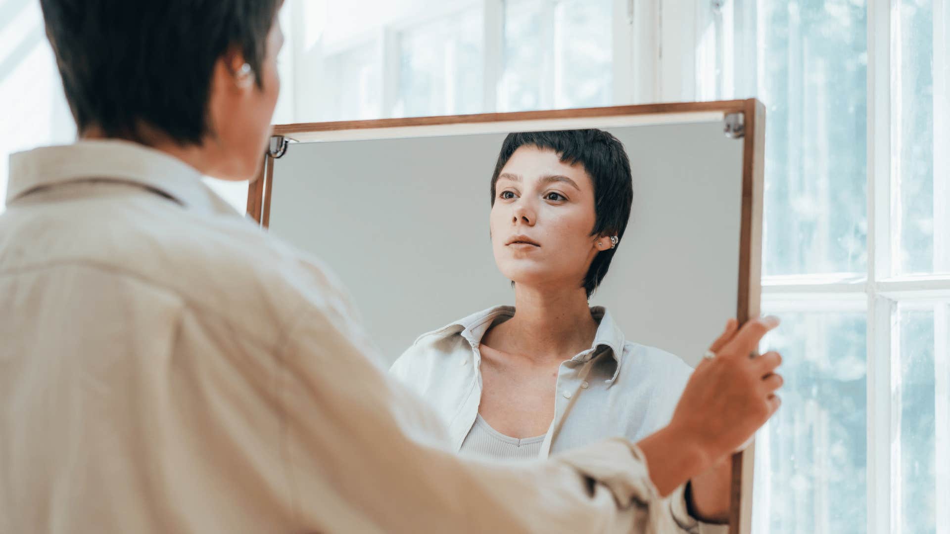 self-conscious woman thinking about her appearance