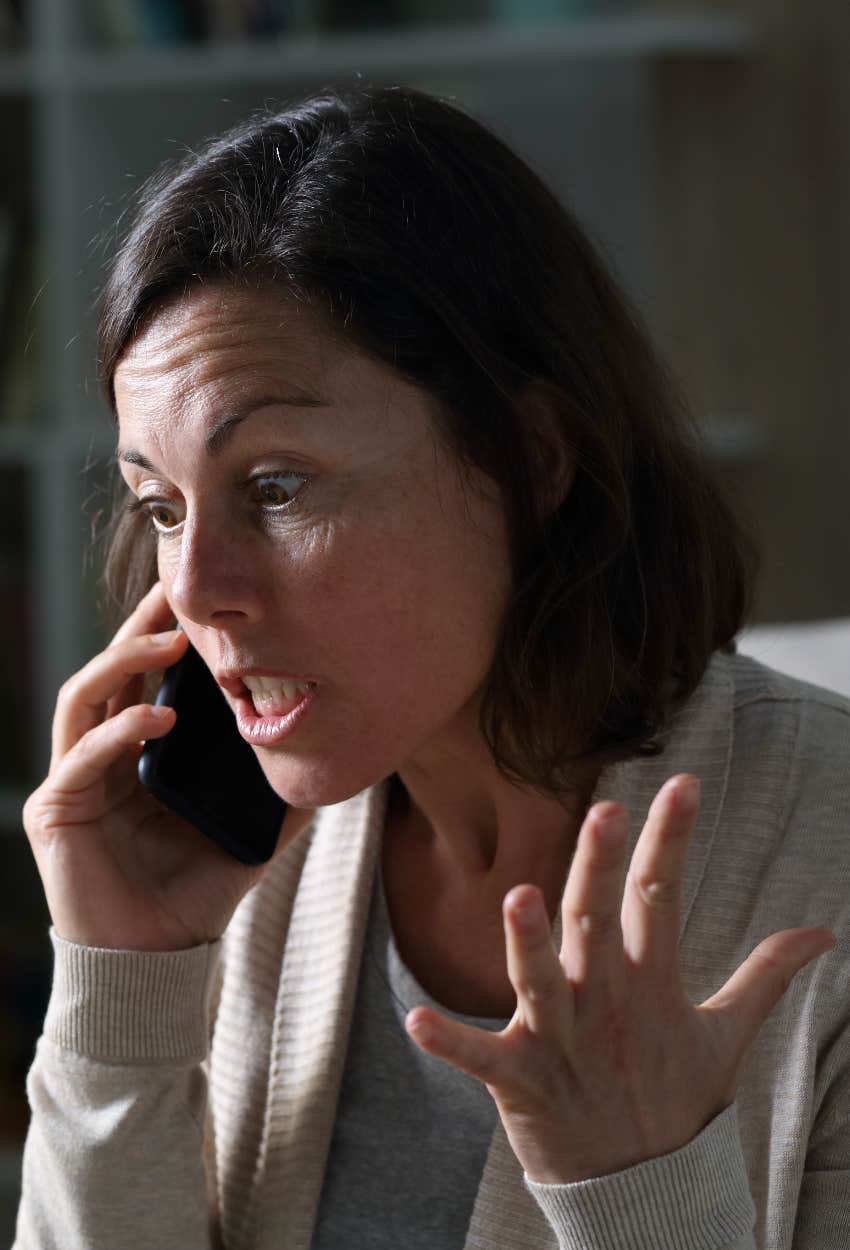 Angry mom threatening a shop owner over the phone