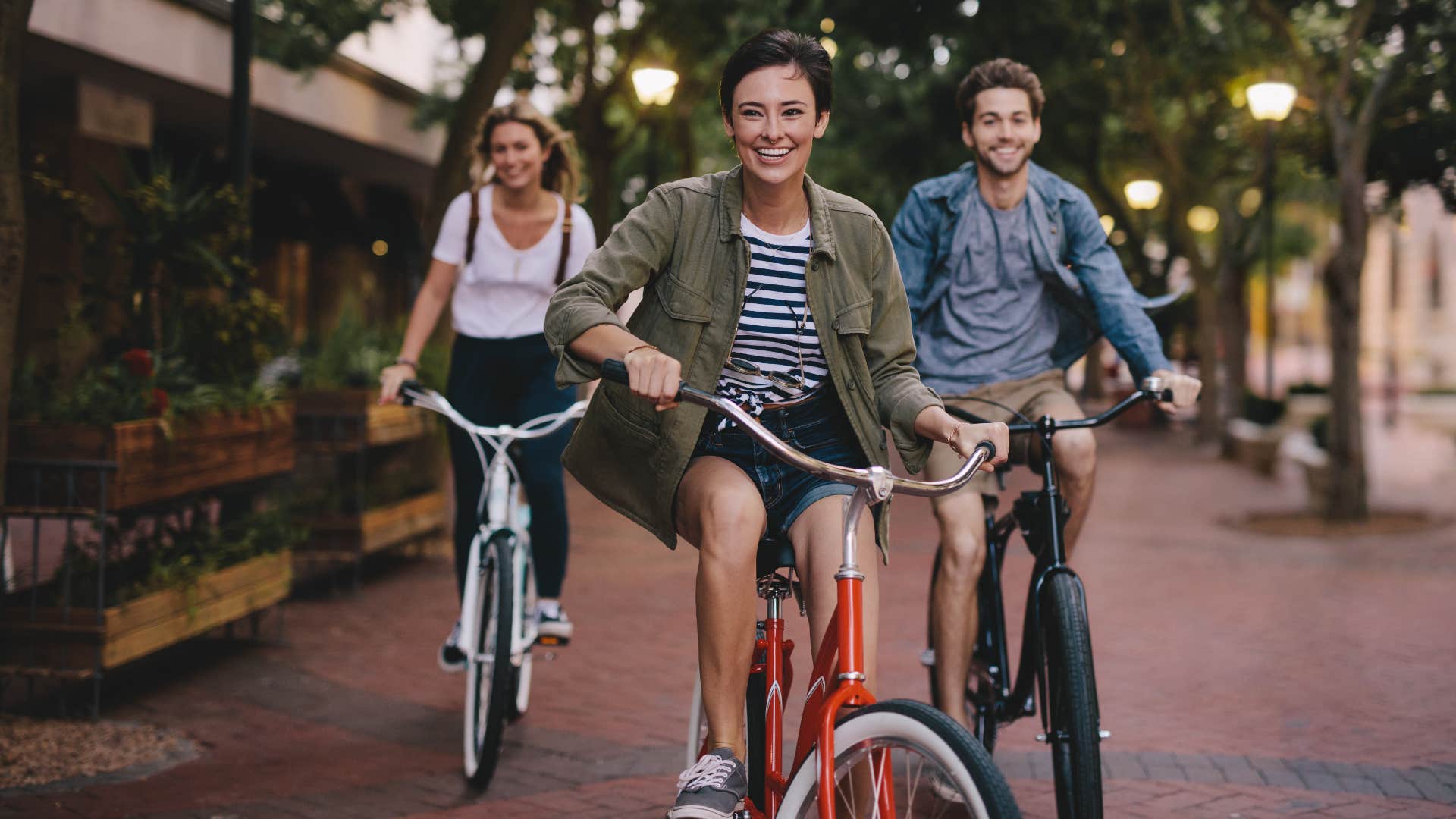 Friends cycling