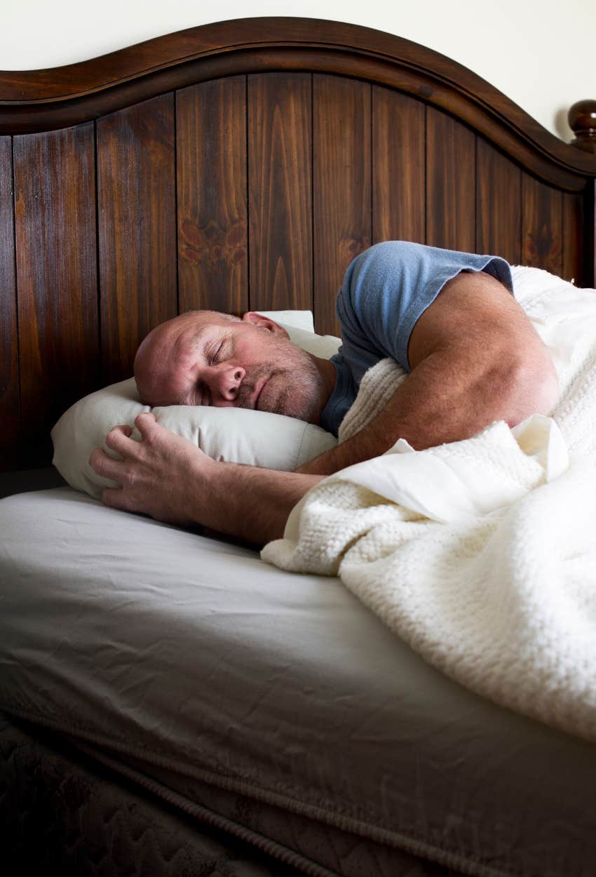 man used eye movement technique and other natural remedies to fall asleep