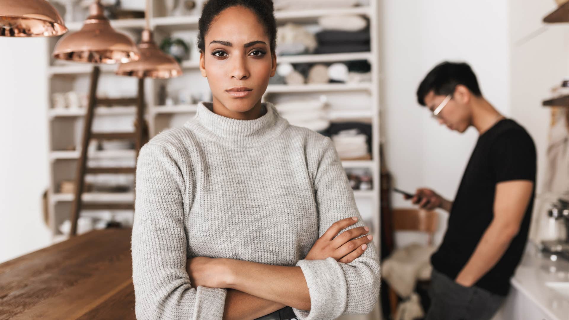 Woman, silent, man, phone