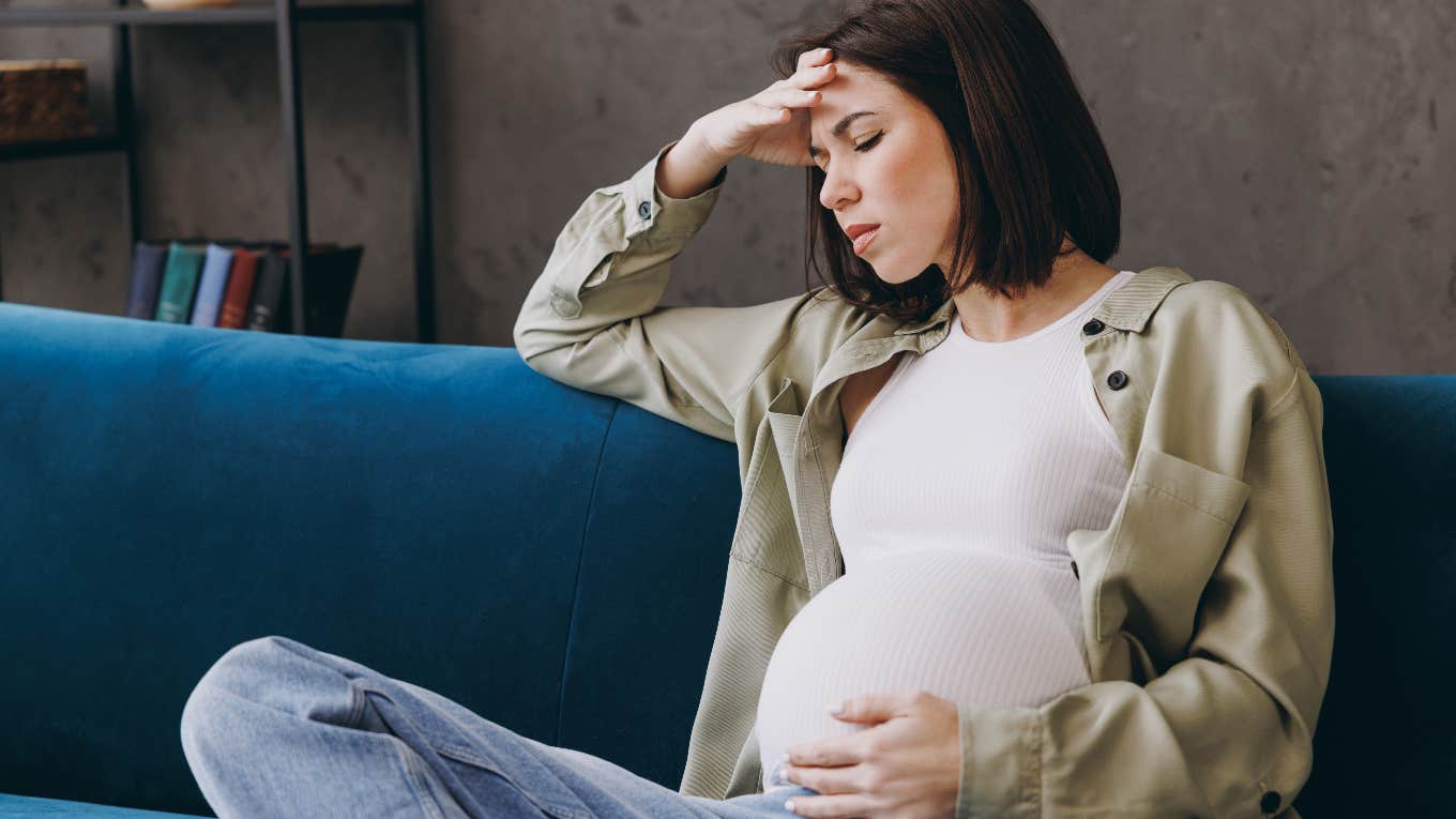 pregnant mom upset because she can't name her baby