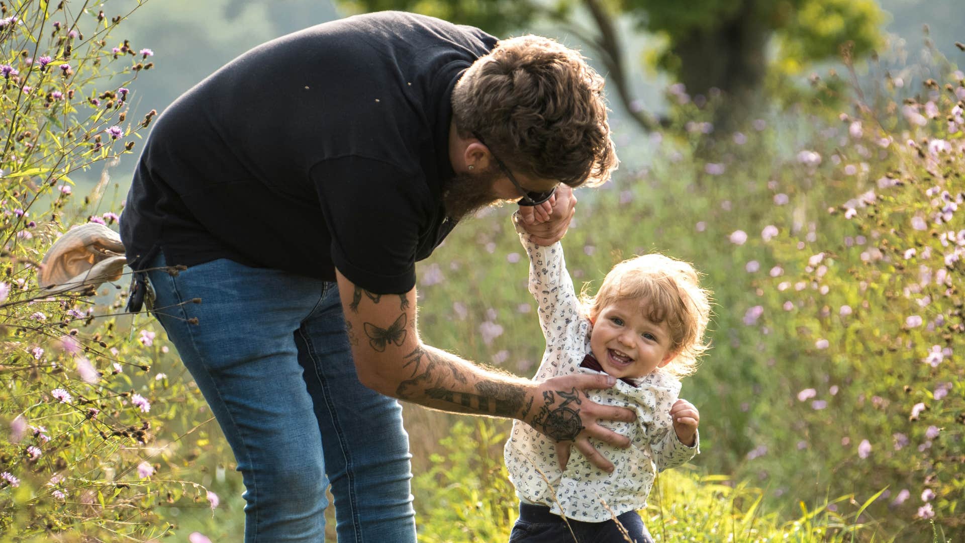 smart dad using psychological trick gain control frame choice kid