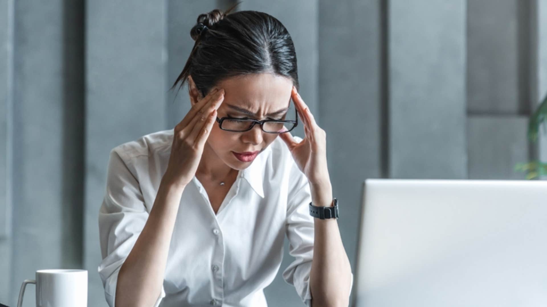 stressed woman who cannot relax 