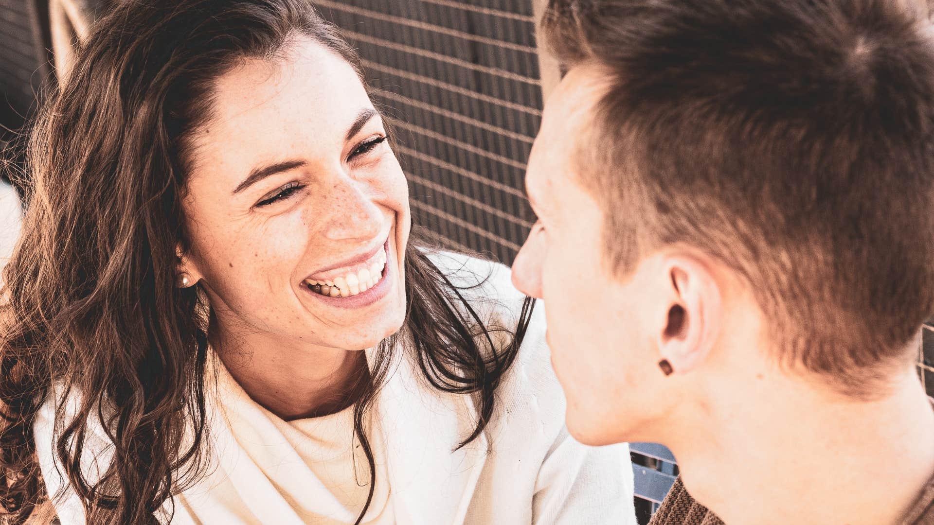 woman praising partner