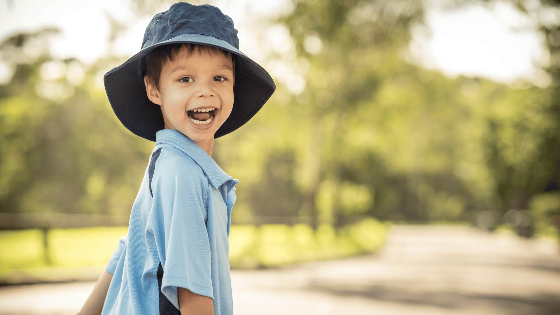 child walking through his neighborhood independently