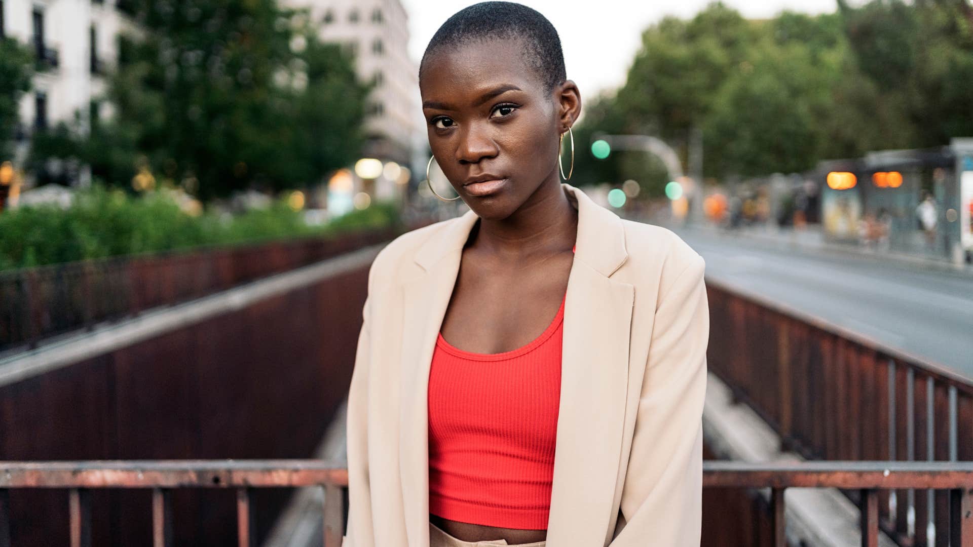 confident woman who is never triggered by other peoples' success