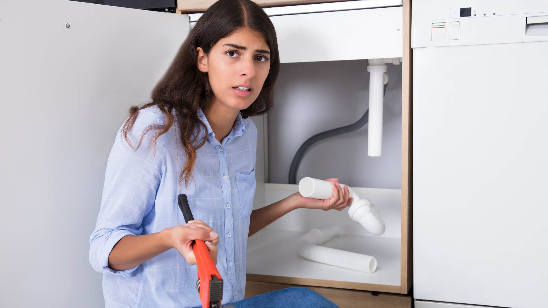 Confused Gen X woman who doesn't know how to do basic household repairs