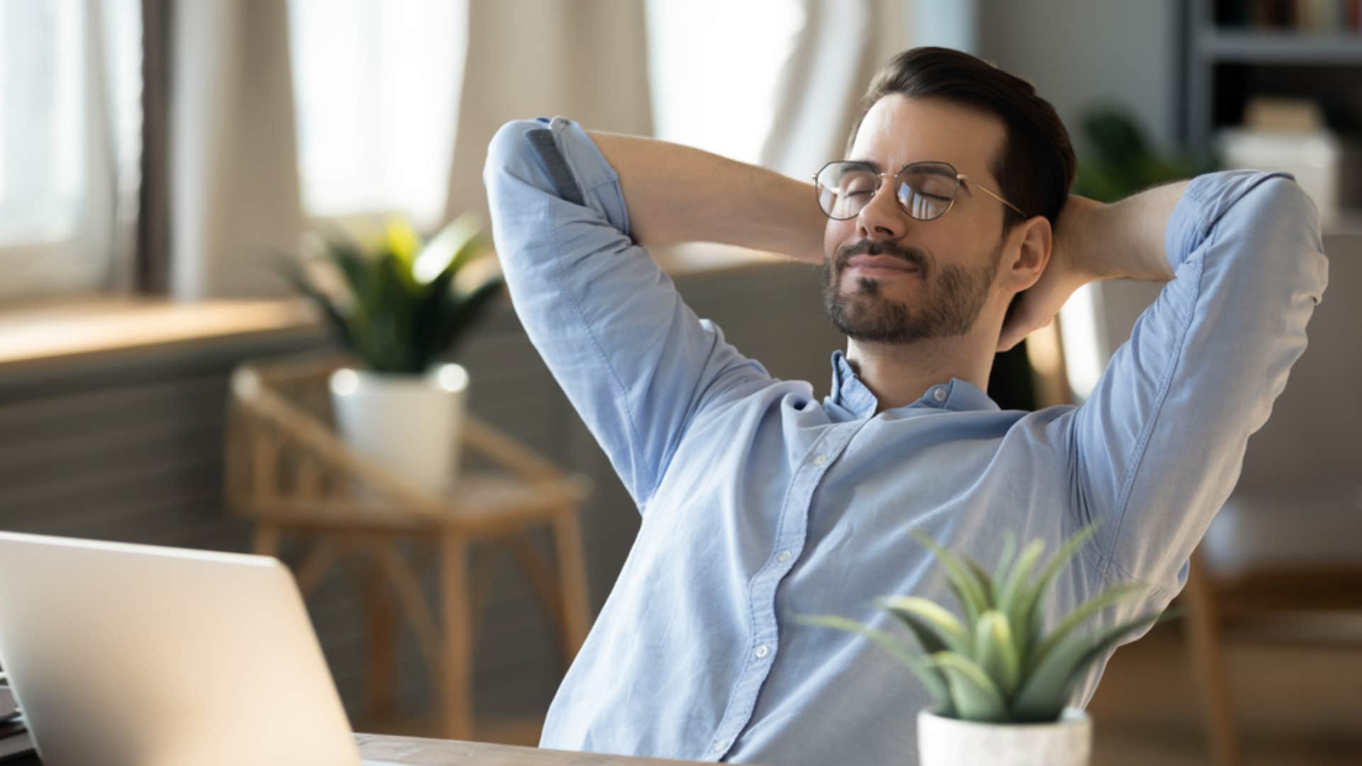 millennial man taking break at work