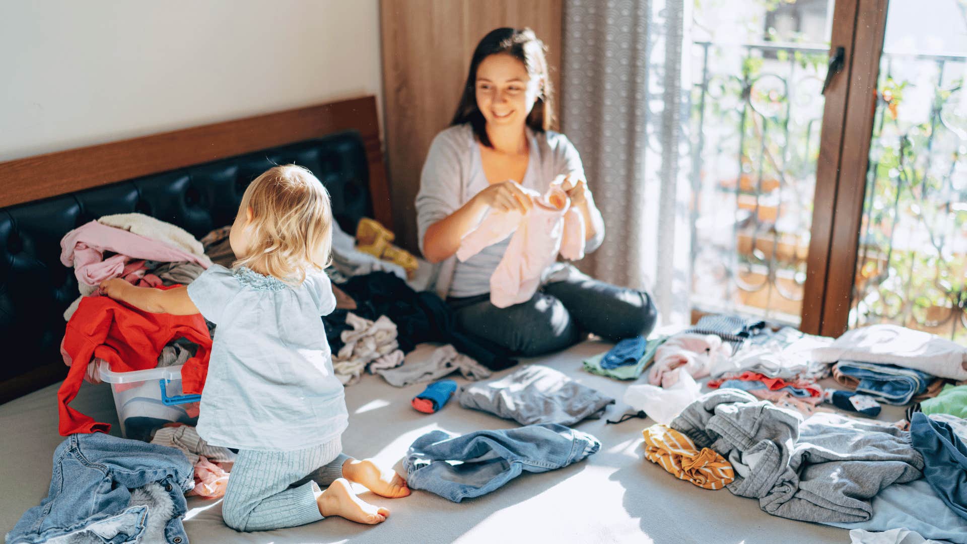 woman who thinks a wife should prioritize her family over her career