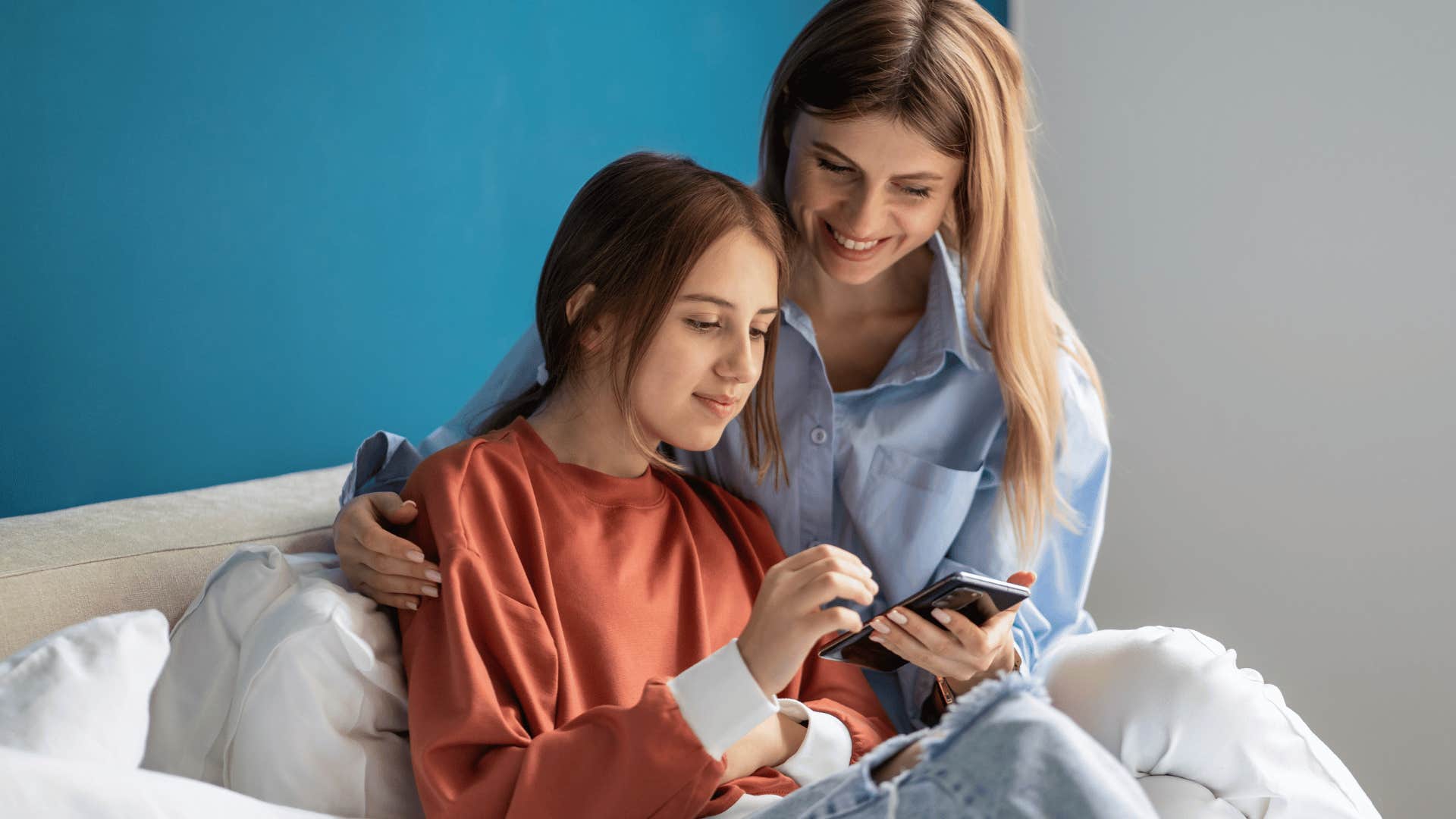 mother talking to teen daughter