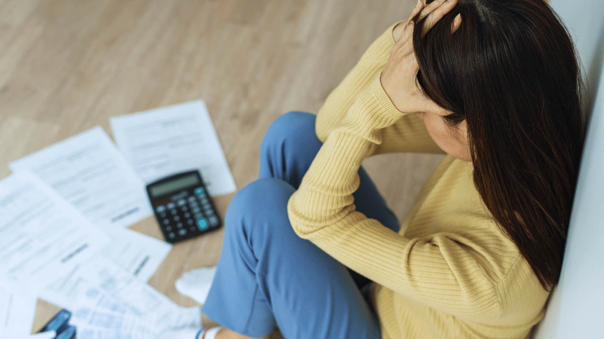 woman who doesn't see the point of budgeting