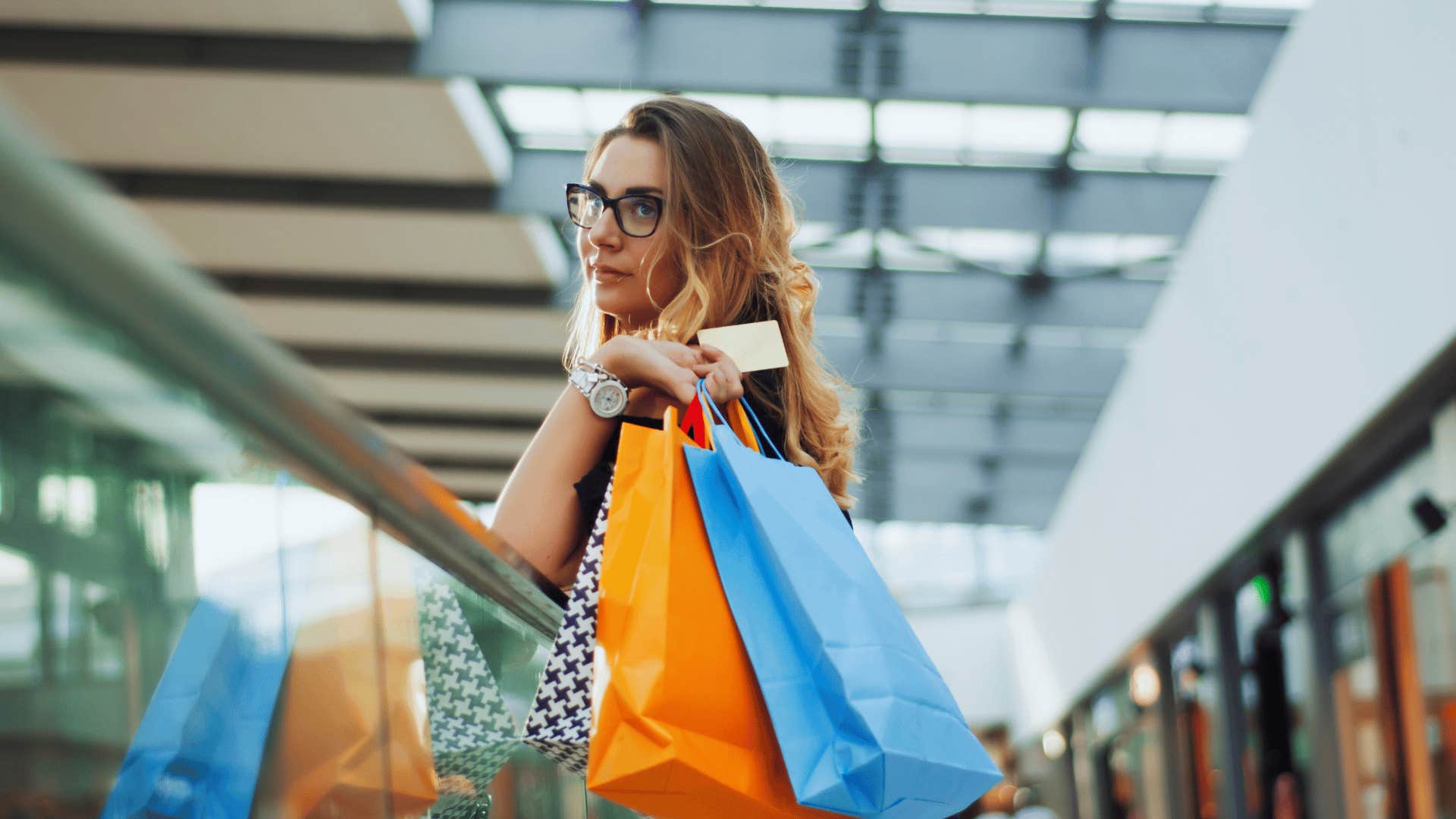 woman who thinks she can figure out her finances later