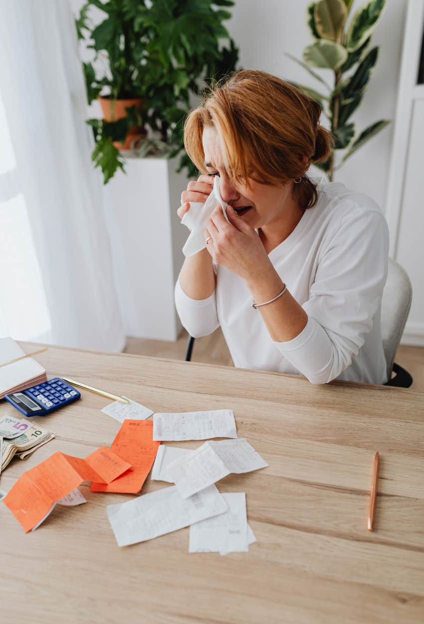 crying woman cant financial literacy poverty