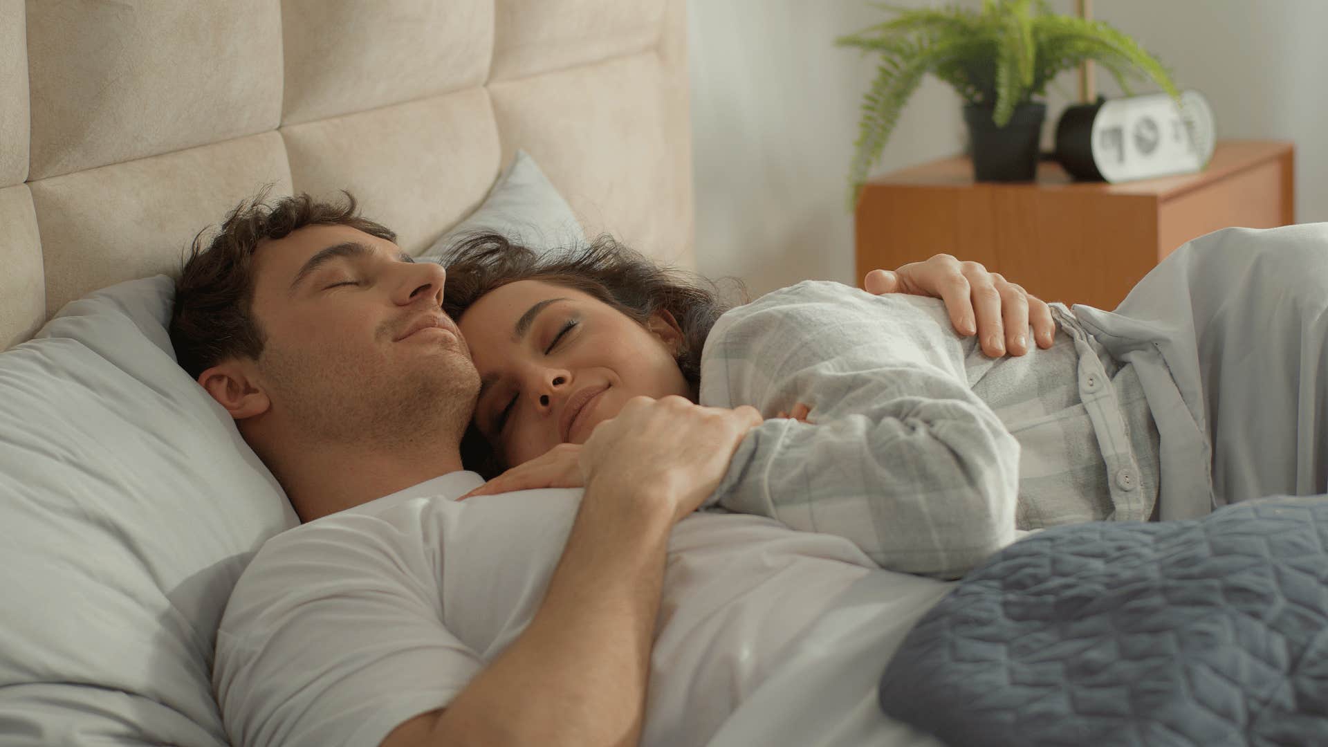 couple sleeping in bed