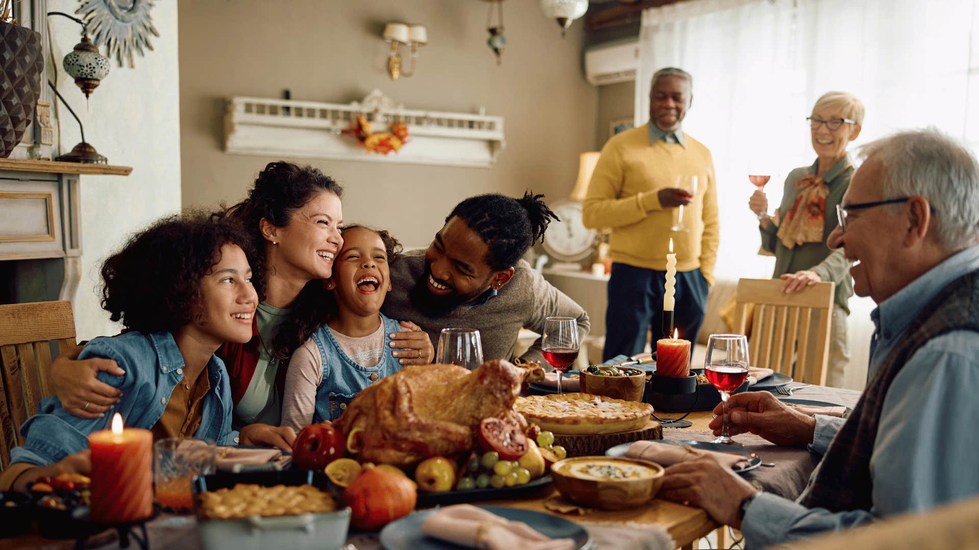 Multigenerational family enjoys holiday dinner