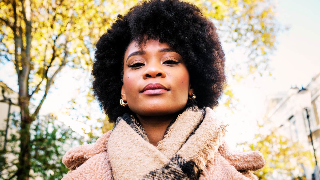 According To Psychology, There Are Only Emotional Types Of People — Which One Are You? Intellectual emotional type woman.