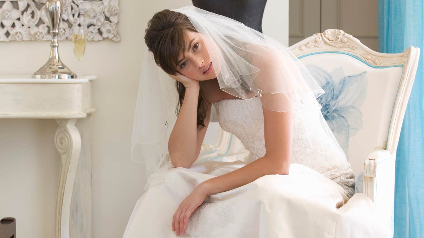 Groom Secretly Returns Bride’s Wedding Dress To Replace It With One His Mom Liked Bride upset after groom secretly returned her dress for one his mom liked