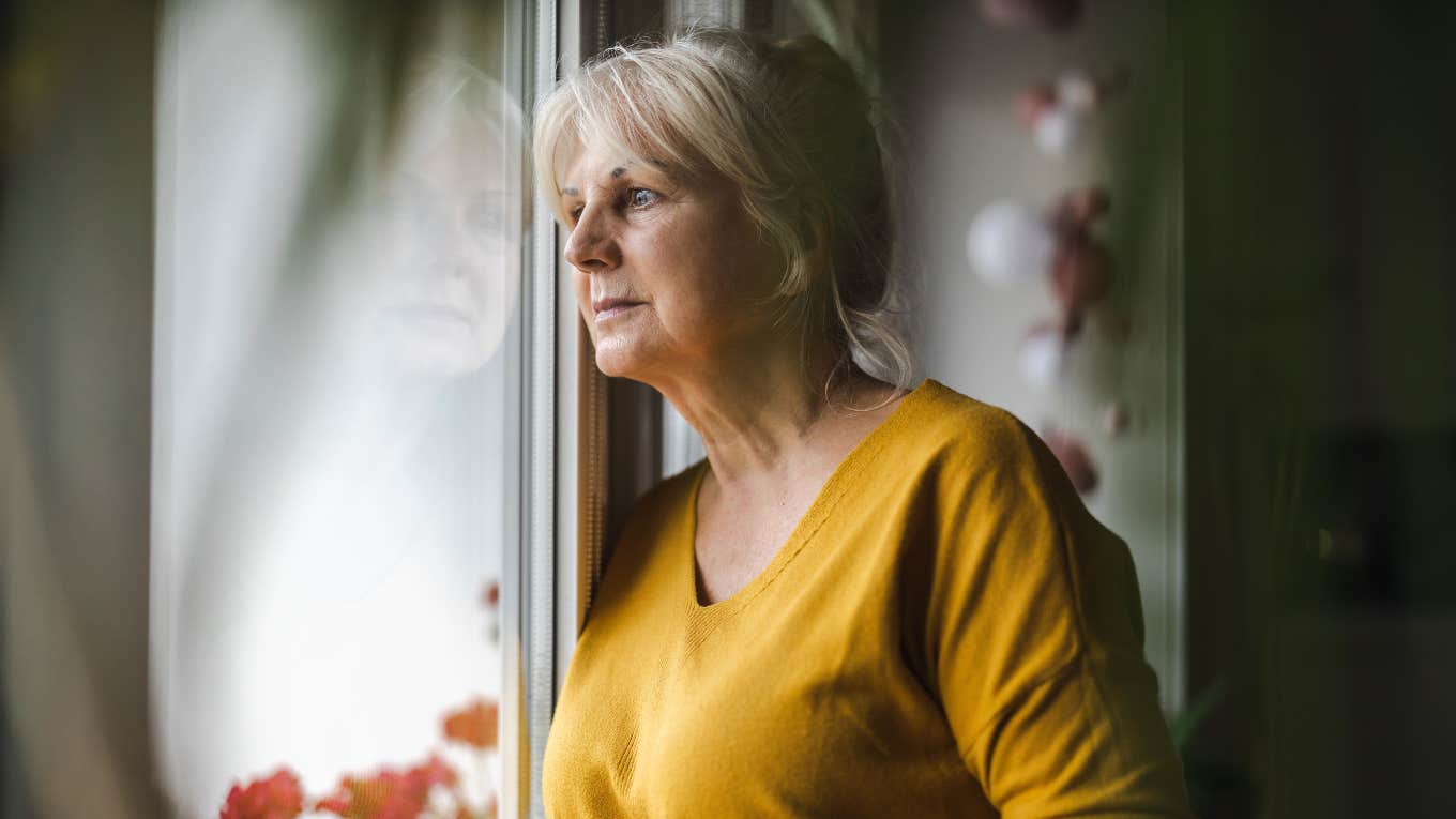 Woman Asks Neighbor To Dress Differently So Her Husband Won't Watch Her Woman watching neighbor while she cleans because she draws her husband's attention