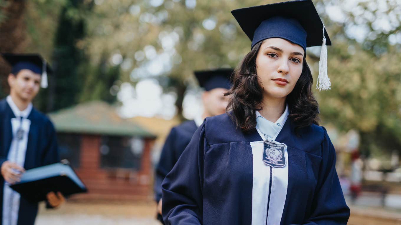 Woman Upset Her Boyfriend Is Prioritizing His Daughter's Pre-K Graduation Over Her College Commencement Woman upset boyfriend prioritizing daughter's pre-k graduation over college commencement