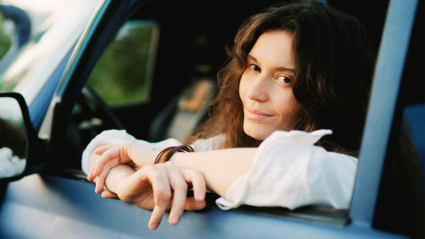 Women With These Rare Traits Are Wildly Intriguing To Men, According To Psychology Woman who is wildly intriguing to men.