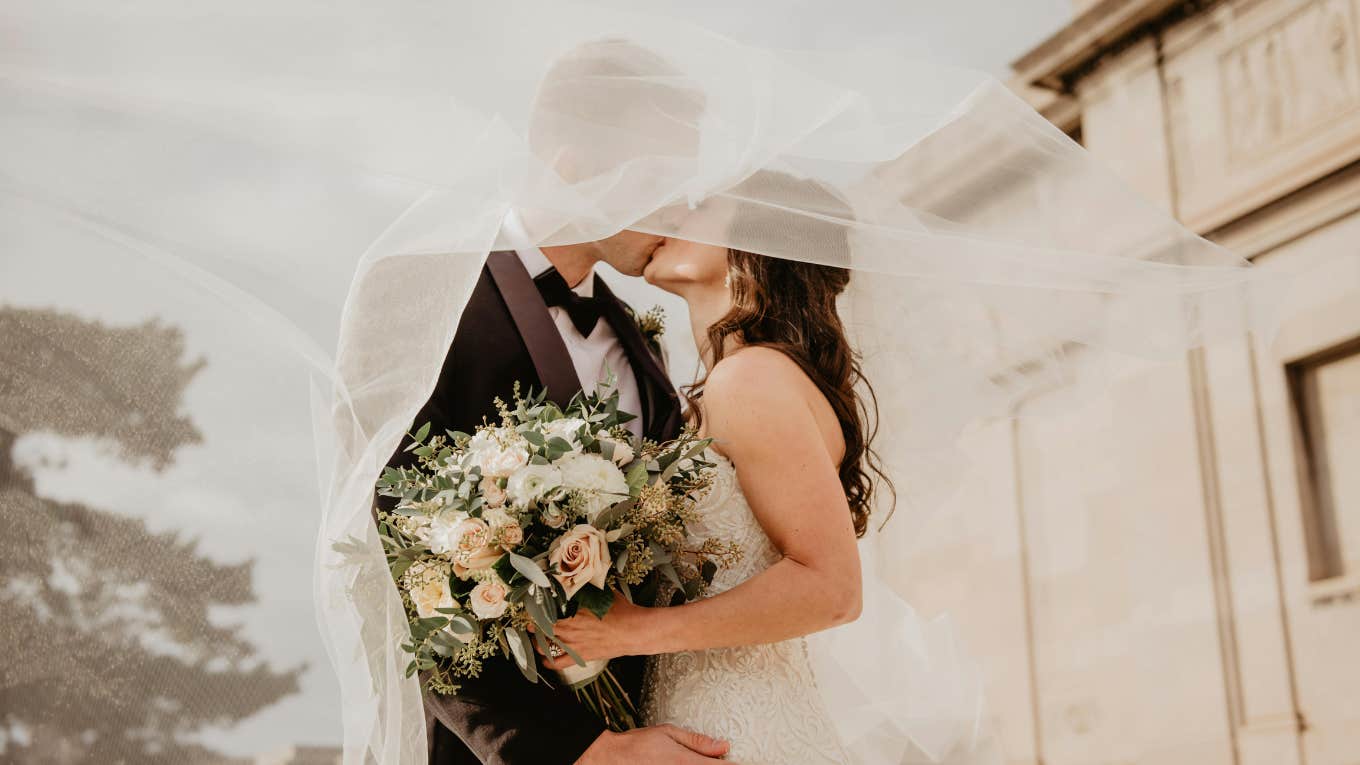 People Who Marry After This Age More Likely To Get Divorced, According To Research People Who Marry After This Age More Likely To Get Divorced, According To Research