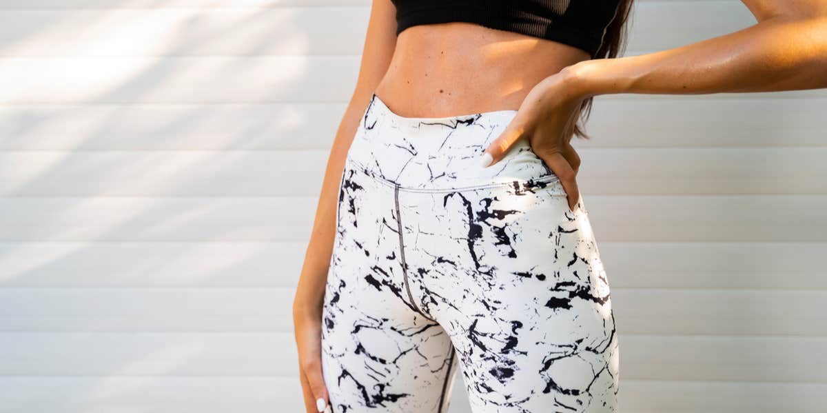 8 Awful Things That Will Definitely Happen If You Wear Yoga Pants