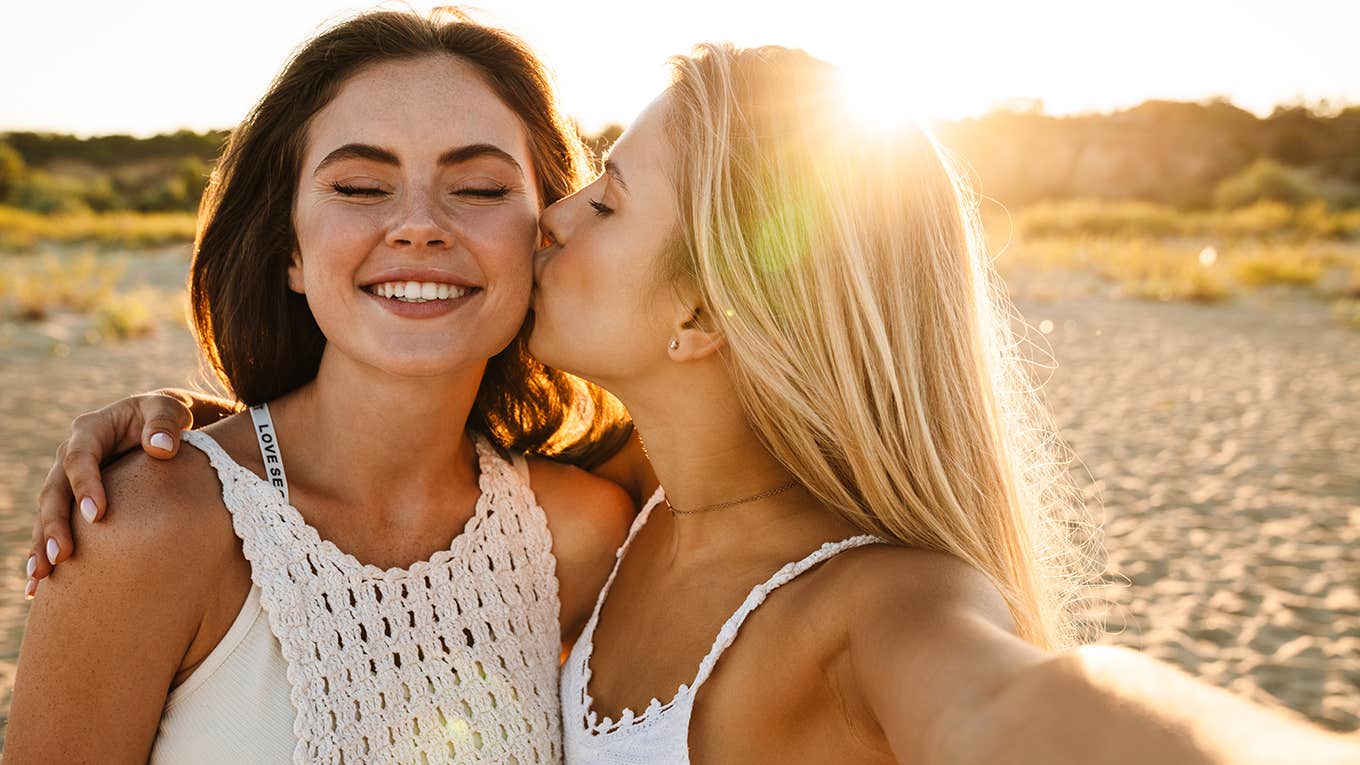 Kindred Spirit Meaning: 11 Rare Signs Of Kindred Spirits