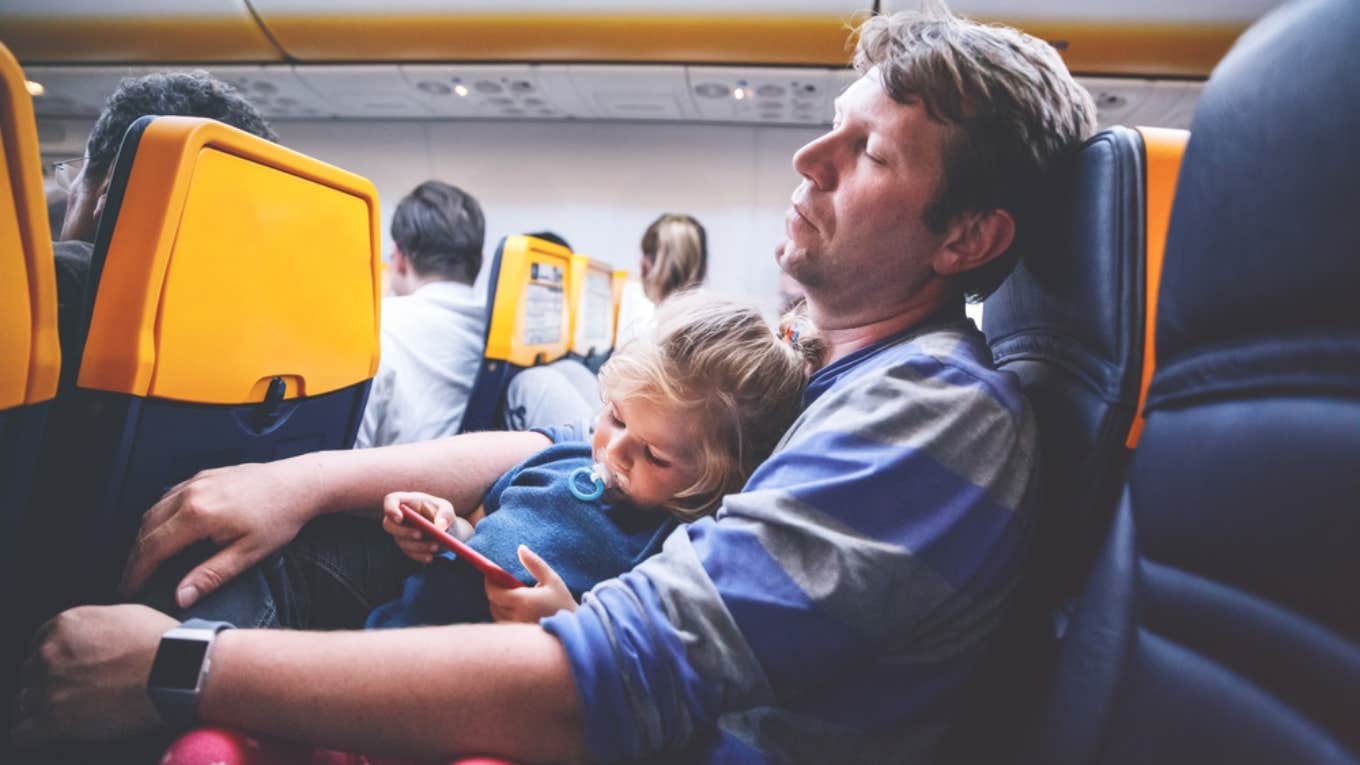 plane, first class, passenger, toddler 