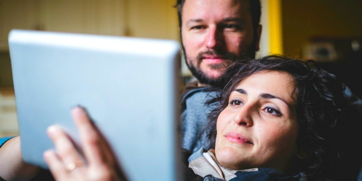 couple on the computer