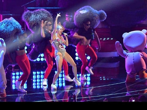 Sex Miley Cyrus Porn - Celebrity Sex Scandal: Miley Cyrus VMA Performance | Dr. Lisa Kaplin |  YourTango