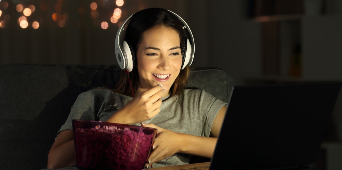 16 Ways To Watch Movies Together Online - Netflix, Hulu, Amazon & More | YourTango