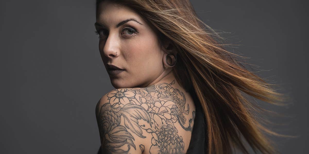 35 Splendid Back of Neck Tattoo Designs  Neck tattoos women Back of neck  tattoo Trendy tattoos