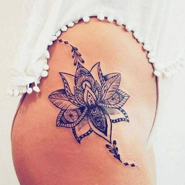 Brian Coggan - Floral arrangement on the side today! 💐 #tattoo #tattoos  #ink #inked #flowers #flower #flowertattoo #floral #floraltattoo #bng  #black #blackaf #blackcraft #blackcraftcult #nocturnalink  #snailtrailstencilgel #officialwickedfast ...
