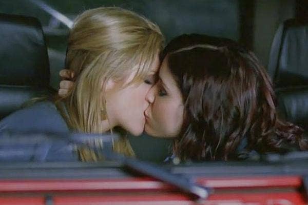 Sophia Bush Lesbian Porn - 21 Hot Pics Of Celebrity Girls Kissing Girls (Bisexual Or Not) | YourTango