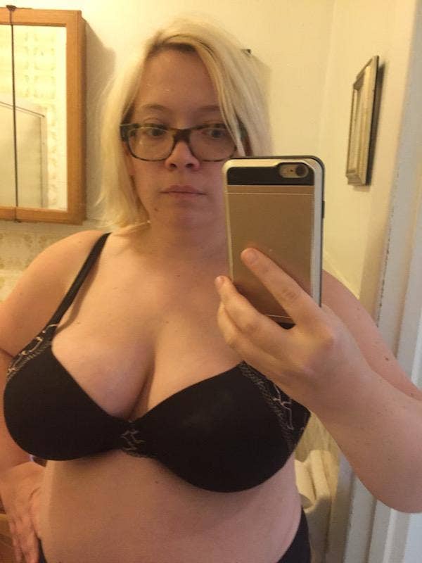 I Contoured My Big Boobs To Make Them Look Bigger And Yikes Yourtango