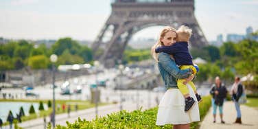 American mom and child in France