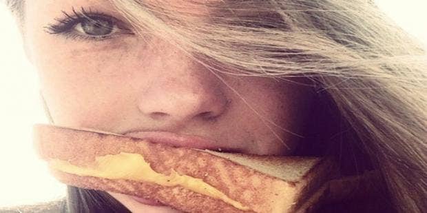 Grilled Cheese Lovers Have More Sex Says Science Yourtango 