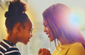 Mom raises feminist daughter by empowering girl through parenting.
